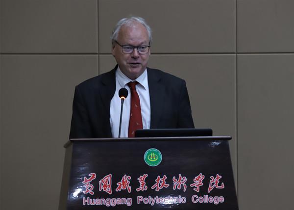 4d9cf02f775a4826b20e04c4ec3cf5b2.jpg 4d9cf02f775a4826b20e04c4ec3cf5b2.jpg