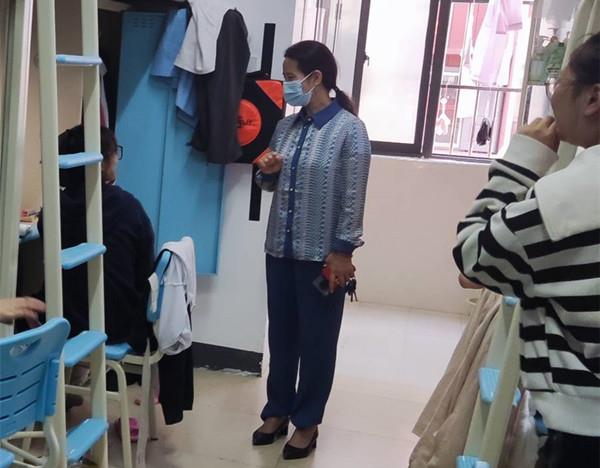 0ff26964c7474f2681974e161e9f0d44.jpg 0ff26964c7474f2681974e161e9f0d44.jpg