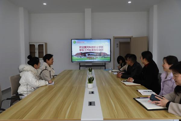 de2a48f906b04bd9bb81999d378e85e7.jpg de2a48f906b04bd9bb81999d378e85e7.jpg