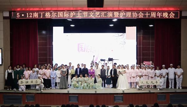 a561eeb5edfb4af599e514f4efc6132f.jpg a561eeb5edfb4af599e514f4efc6132f.jpg