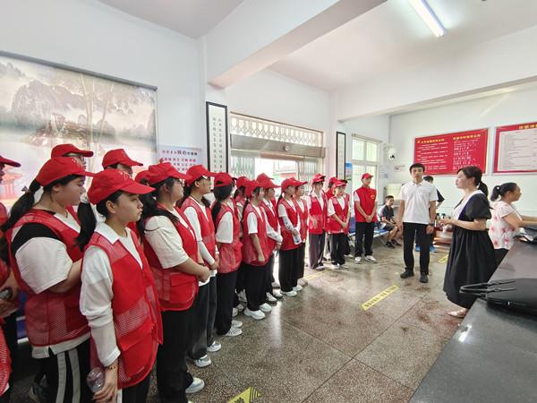 b90bc1c169dc455e9c84312dac468133.jpg b90bc1c169dc455e9c84312dac468133.jpg