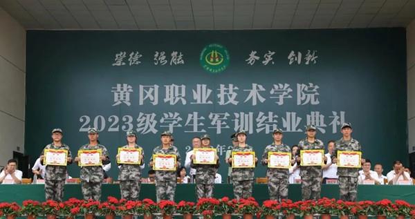 3212e3e1dab242beaee8be83c9dcf0c3.jpg 3212e3e1dab242beaee8be83c9dcf0c3.jpg