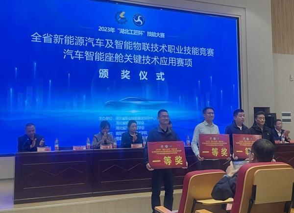 c5a7a5918da14567bf1192a8eaca4c64.jpg c5a7a5918da14567bf1192a8eaca4c64.jpg